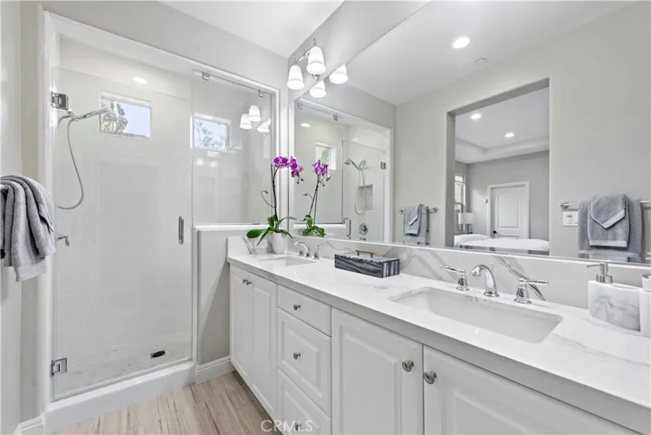 67 Barnes Road, Tustin, California 92782