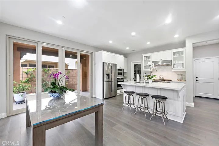 67 Barnes Road, Tustin, California 92782