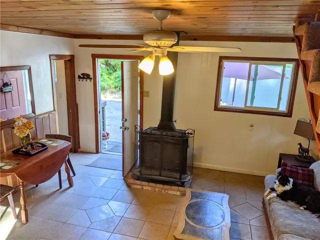 33379 Lakeside Drive, Green Valley Lake, California 92341