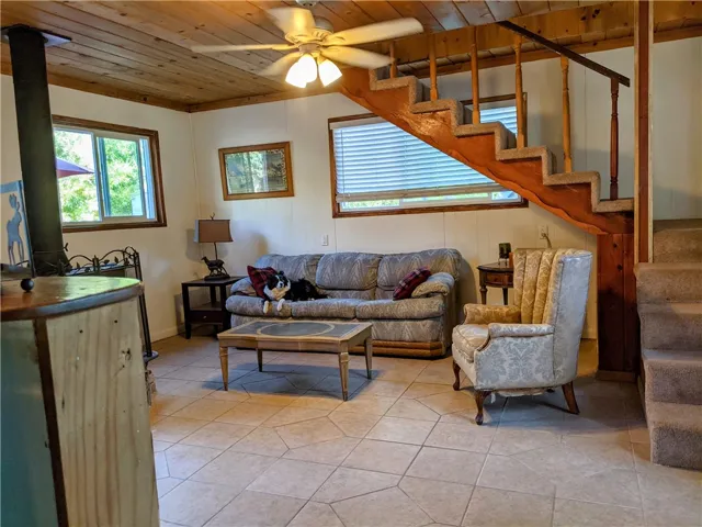 33379 Lakeside Drive, Green Valley Lake, California 92341