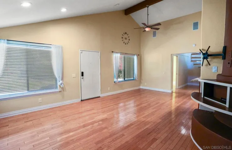 9704 Caminito De La Fada, San Diego, California 92124