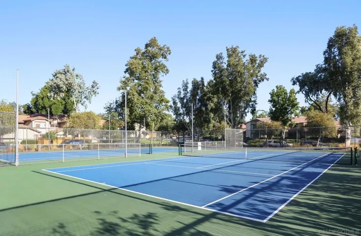 9704 Caminito De La Fada, San Diego, California 92124