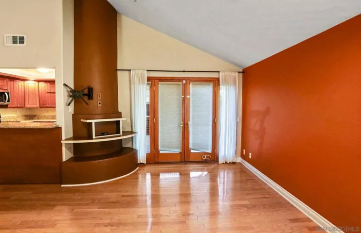 9704 Caminito De La Fada, San Diego, California 92124