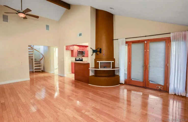 9704 Caminito De La Fada, San Diego, California 92124