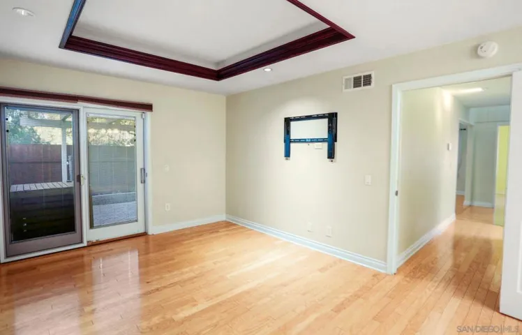 9704 Caminito De La Fada, San Diego, California 92124