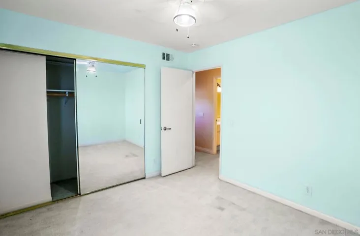 9704 Caminito De La Fada, San Diego, California 92124