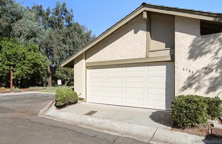 9704 Caminito De La Fada, San Diego, California 92124
