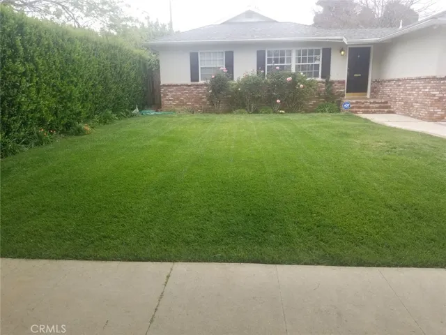 20527 Gault Street, Winnetka, California 91306