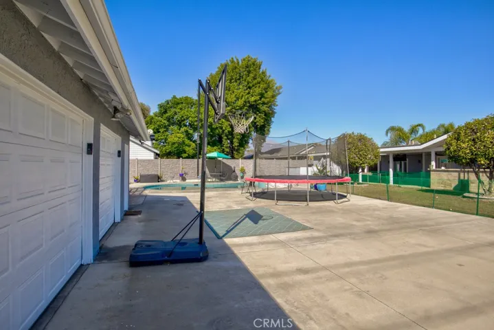 1442 S Dahlia Avenue, Ontario, California 91762