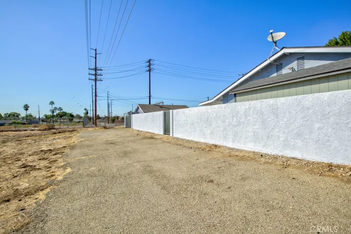 1442 S Dahlia Avenue, Ontario, California 91762