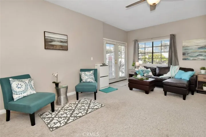328 Rosecrans Avenue, Manhattan Beach, California 90266