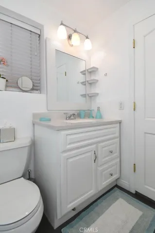 328 Rosecrans Avenue, Manhattan Beach, California 90266