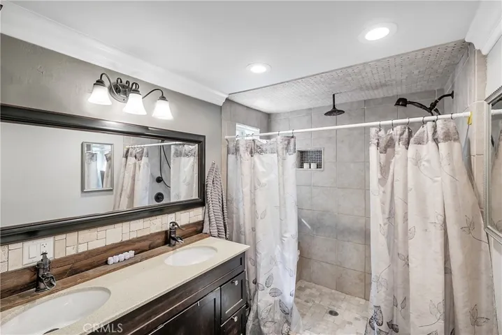 39088 San Francisquito Canyon Road, Green Valley, California 91390