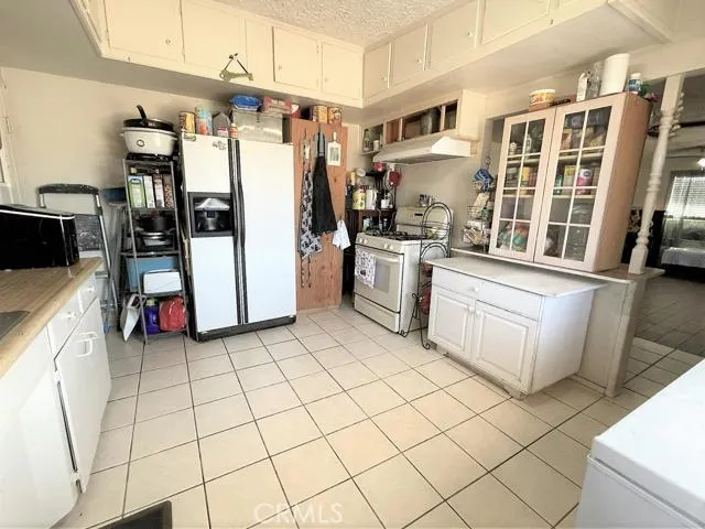 10309 Timberlane Avenue, Hesperia, California 92345