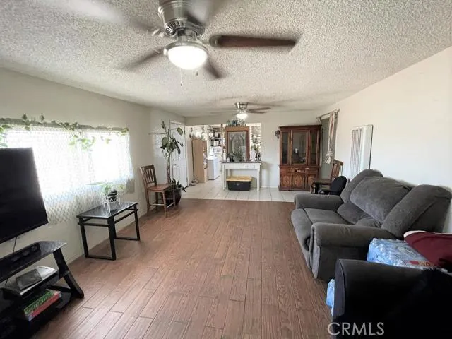 10309 Timberlane Avenue, Hesperia, California 92345