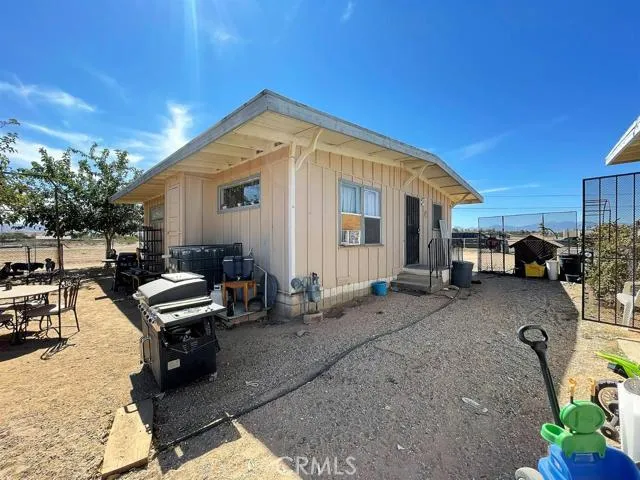 10309 Timberlane Avenue, Hesperia, California 92345