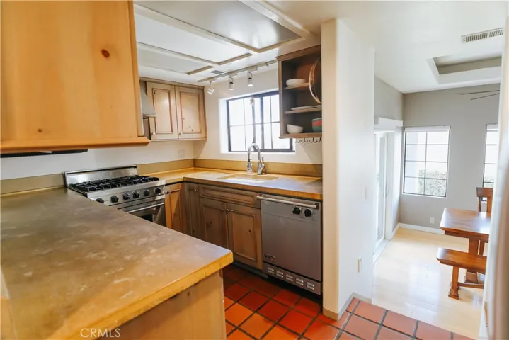 564 Bluerock Court, San Luis Obispo, California 93401