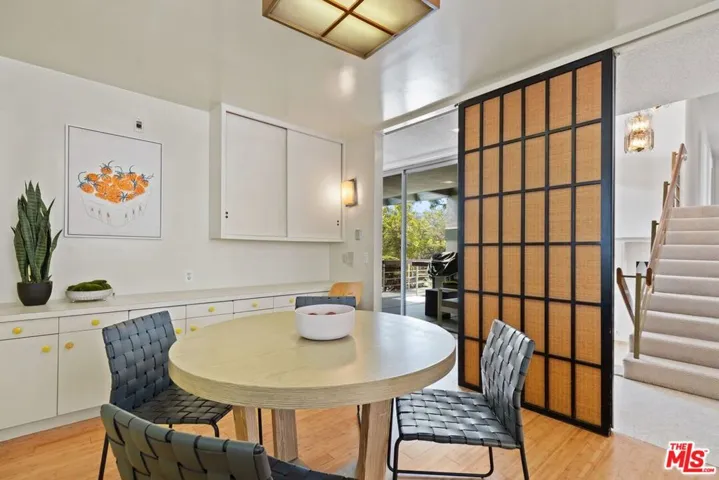 6155 Shenandoah Avenue, Los Angeles, California 90056