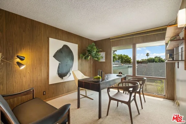 6155 Shenandoah Avenue, Los Angeles, California 90056