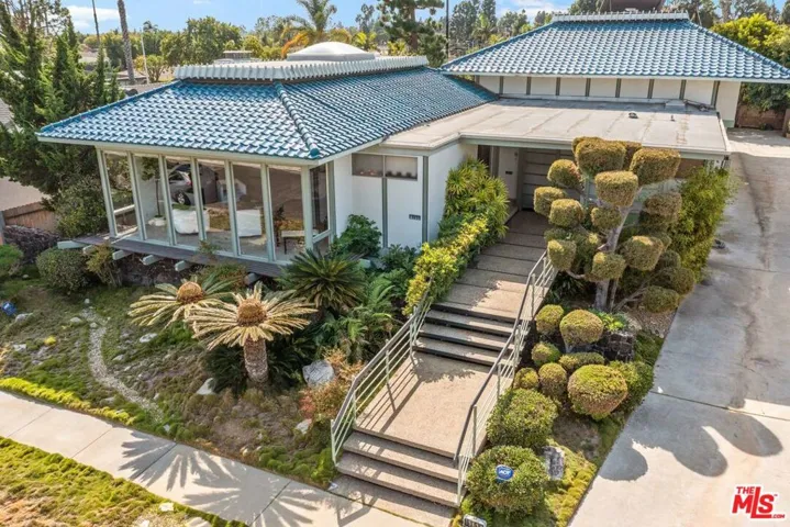 6155 Shenandoah Avenue, Los Angeles, California 90056