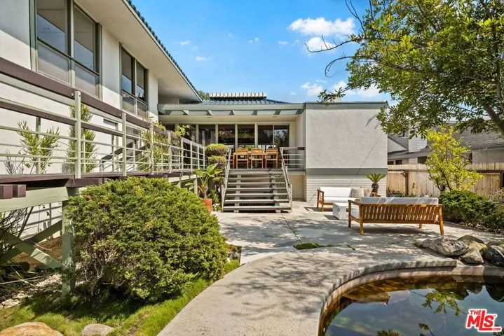 6155 Shenandoah Avenue, Los Angeles, California 90056