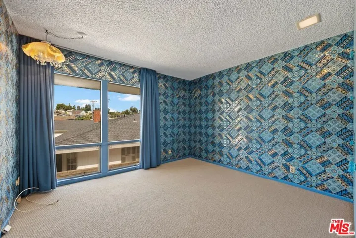 6155 Shenandoah Avenue, Los Angeles, California 90056