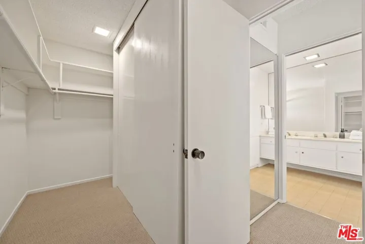 6155 Shenandoah Avenue, Los Angeles, California 90056