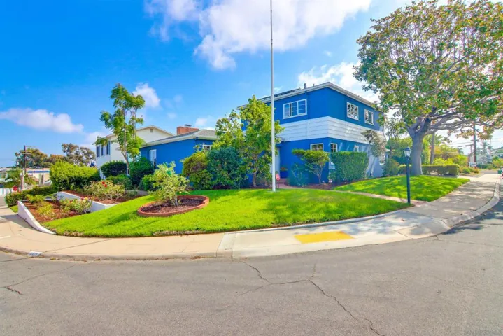 3035 Locust St., San Diego, California 92110