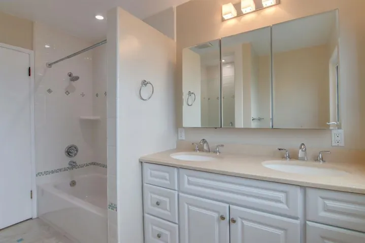 3035 Locust St., San Diego, California 92110