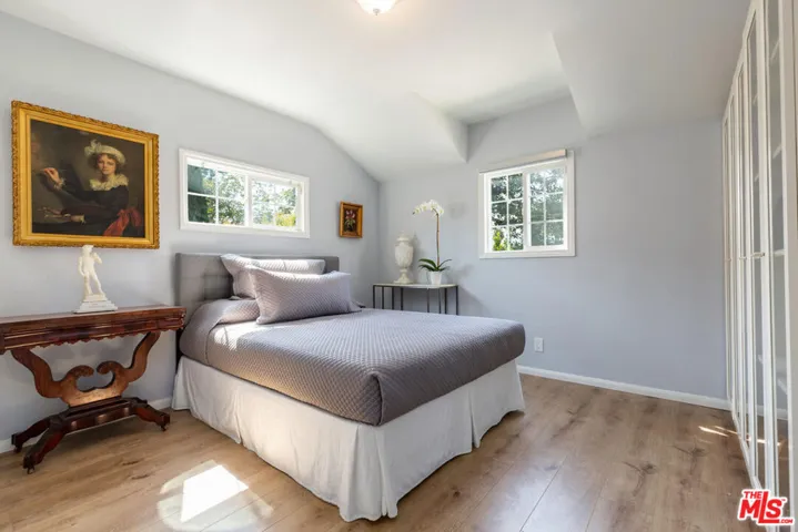 964 4th Avenue, Los Angeles, California 90019
