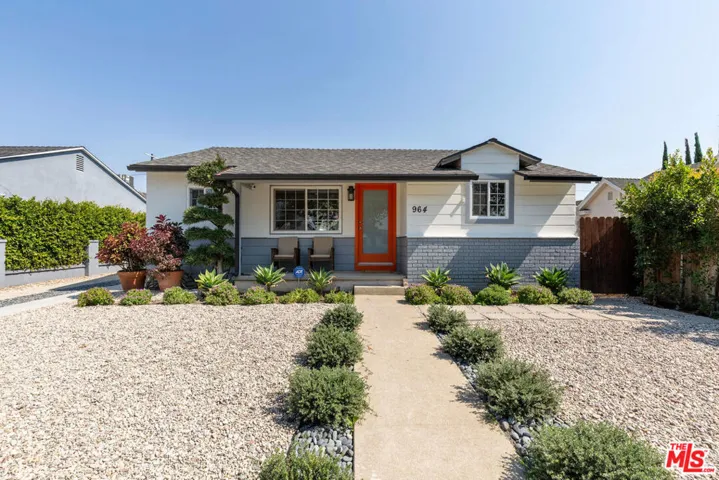 964 4th Avenue, Los Angeles, California 90019