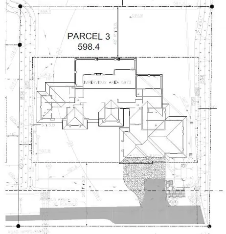Site plan showing Large lot, room for pool and ADU.