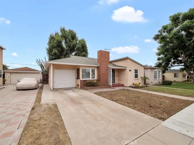 2750 San Francisco Avenue, Long Beach, California 90806