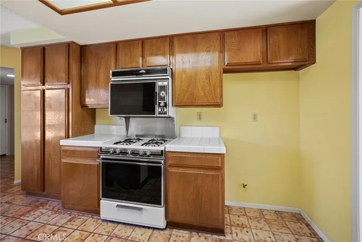 1063 Carmel Circle, Fullerton, California 92833