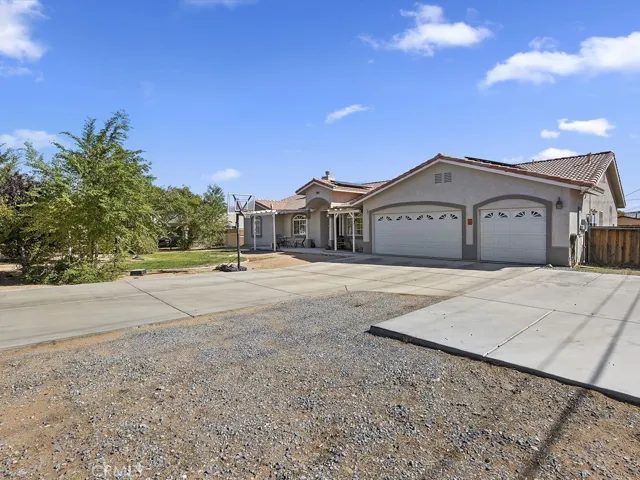 15365 Straight Arrow Road, Apple Valley, California 92307