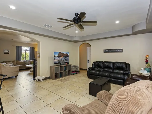 15365 Straight Arrow Road, Apple Valley, California 92307