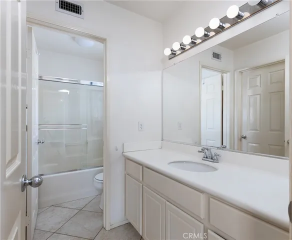 25 Half Moon, Ladera Ranch, California 92694