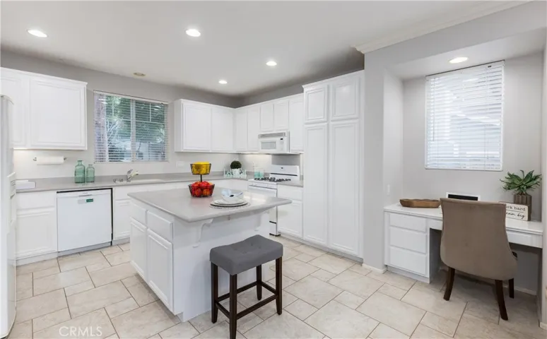 25 Half Moon, Ladera Ranch, California 92694