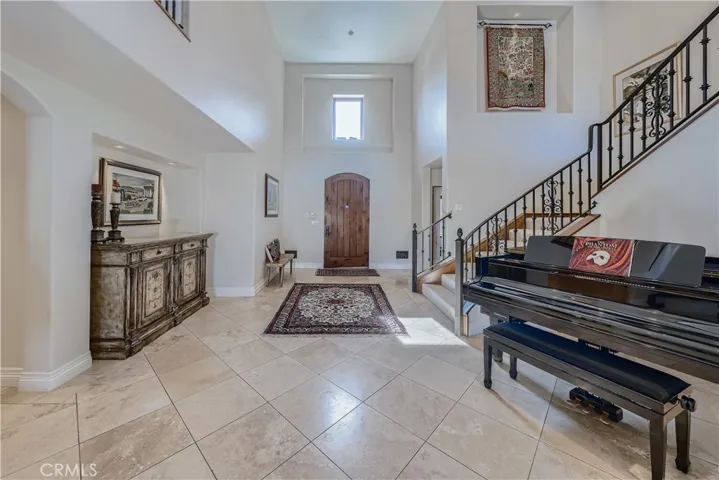 16362 Maruffa Circle, Huntington Beach, California 92649