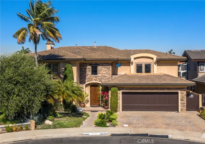 16362 Maruffa Circle, Huntington Beach, California 92649