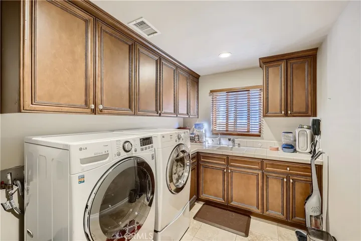 16362 Maruffa Circle, Huntington Beach, California 92649