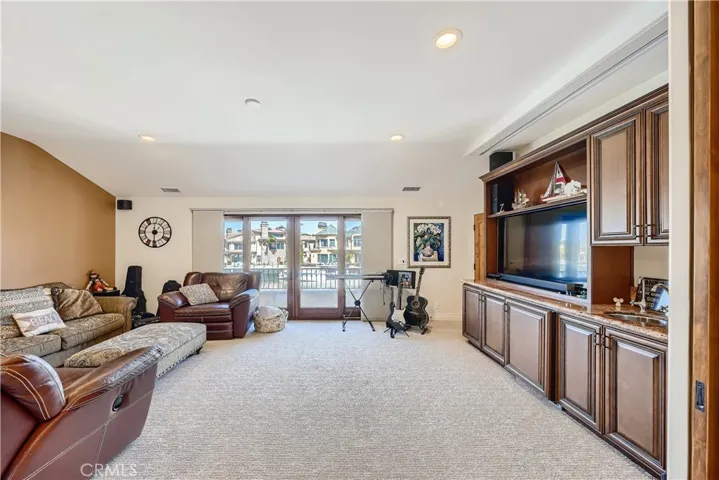 16362 Maruffa Circle, Huntington Beach, California 92649