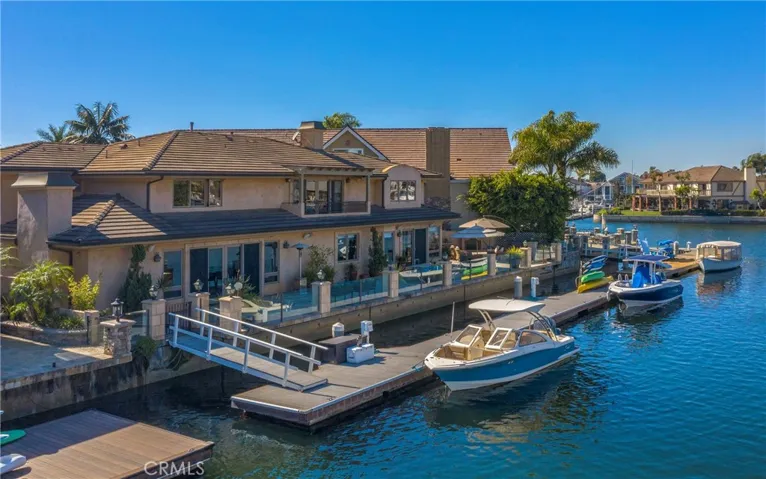 16362 Maruffa Circle, Huntington Beach, California 92649