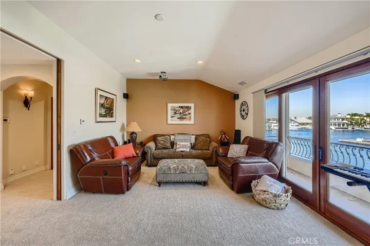16362 Maruffa Circle, Huntington Beach, California 92649