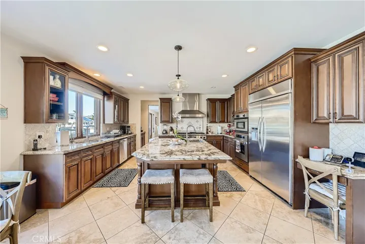 16362 Maruffa Circle, Huntington Beach, California 92649