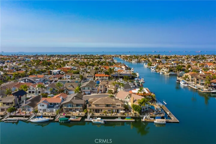 16362 Maruffa Circle, Huntington Beach, California 92649