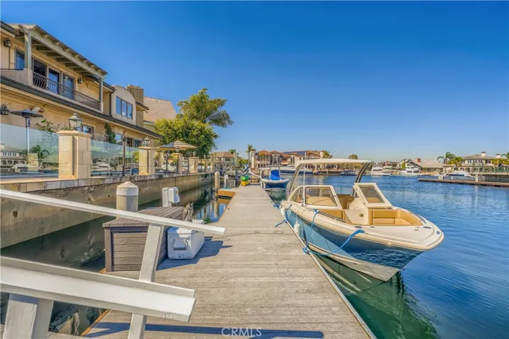 16362 Maruffa Circle, Huntington Beach, California 92649