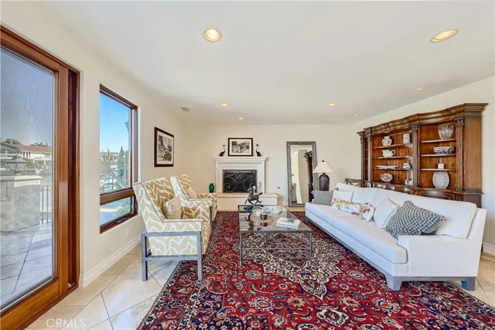 16362 Maruffa Circle, Huntington Beach, California 92649