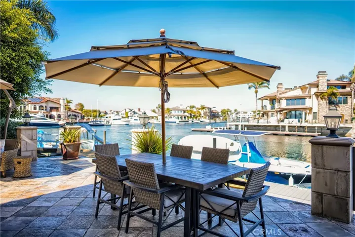16362 Maruffa Circle, Huntington Beach, California 92649