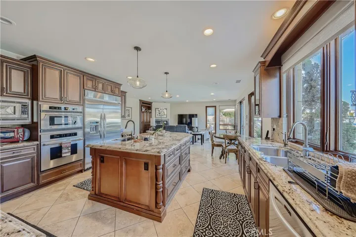 16362 Maruffa Circle, Huntington Beach, California 92649